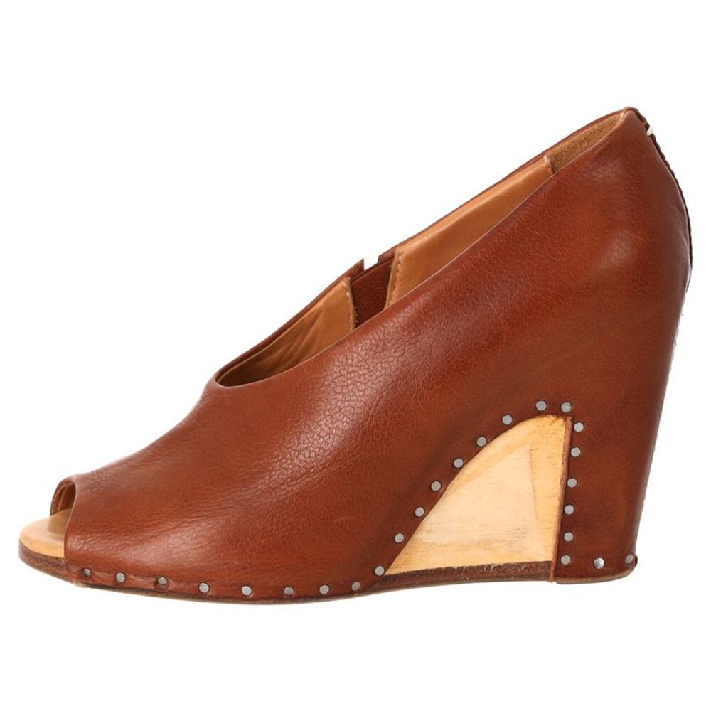 Maison Margiela Open-Toe Piped Wedge in Tan Leather